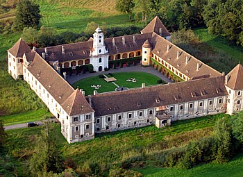 Schloss Hainfeld 2.jpg